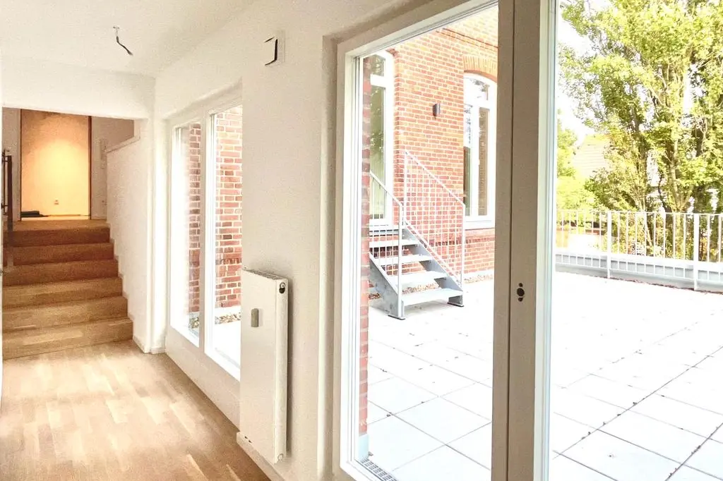 Galeriehotel Langeoog: Neu gebautes Apartment, Blick auf die Terasse
